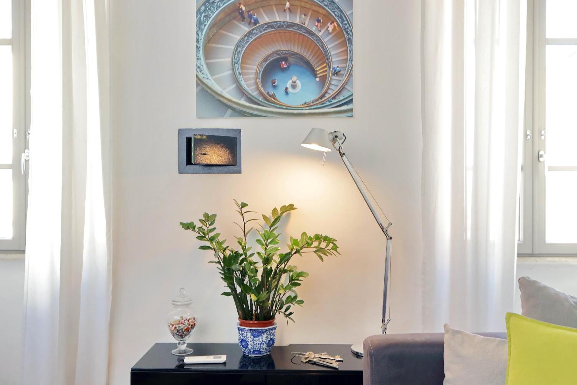 Luxury Apartment Vaticano-S'Peter Basilica - Netflix Wifi - Aircond Rome Exterior photo